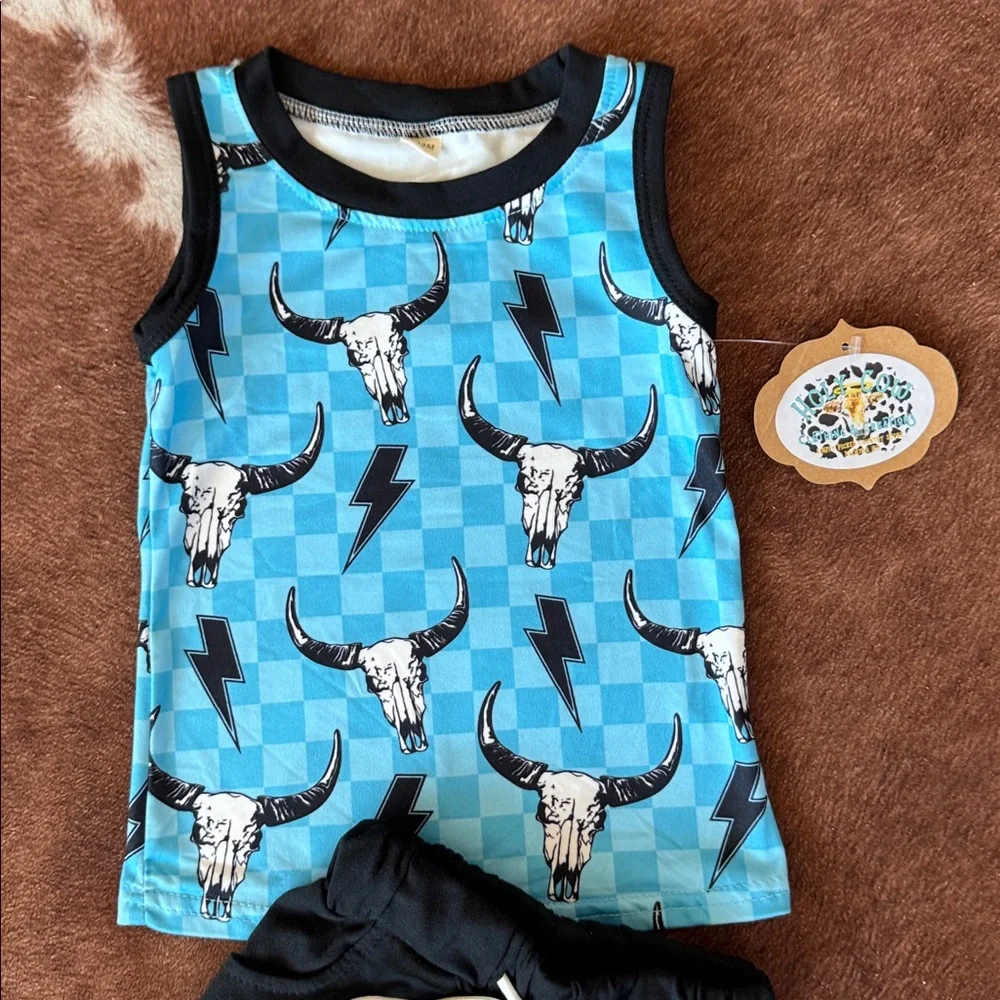 New! Infant Bull Print Tank and Shorts Set - Picture 2 of 4